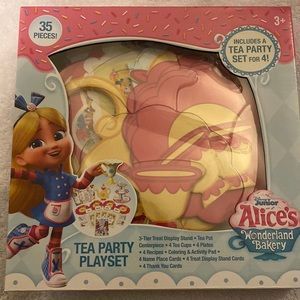 Disney Junior Alice’s Wonderland Bakery New Sealed in Package